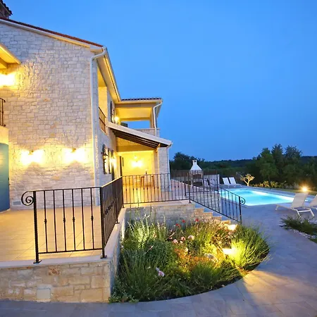 Babudri Near Porec For 10 People With Jacuzzi & Villa