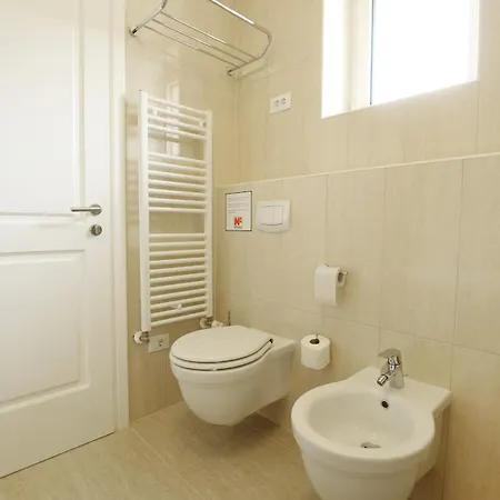 Babudri Near Porec For 10 People With Jacuzzi & Villa