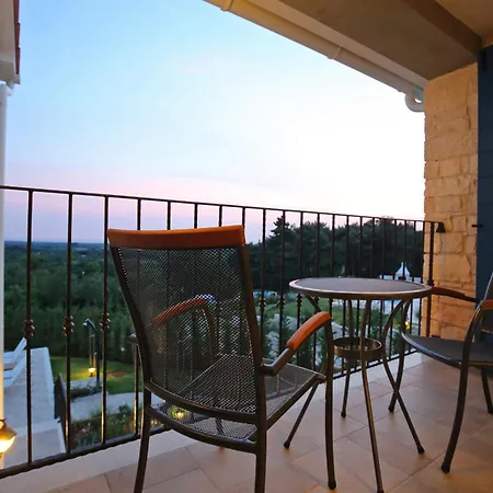 Villa Babudri Near Porec For 10 People With Jacuzzi & *