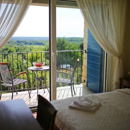 Villa Babudri Near Porec For 10 People With Jacuzzi & Strpacici