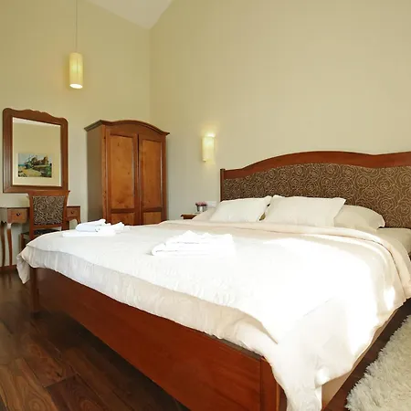 Babudri Near Porec For 10 People With Jacuzzi &