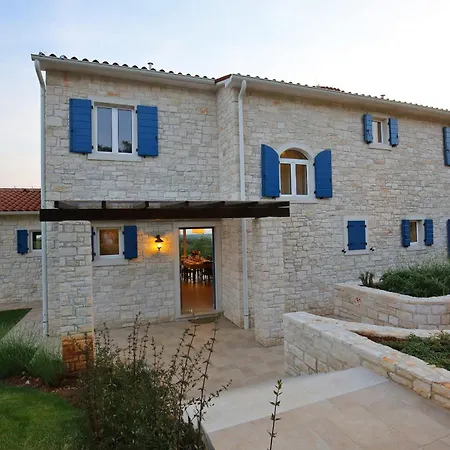 Villa Babudri Near Porec For 10 People With Jacuzzi &