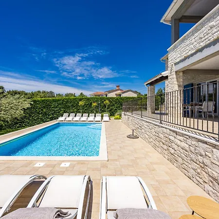 Villa Babudri Near Porec For 10 People With Jacuzzi & Strpačići