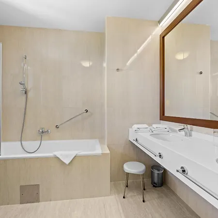 Villa Babudri Near Porec For 10 People With Jacuzzi & *
