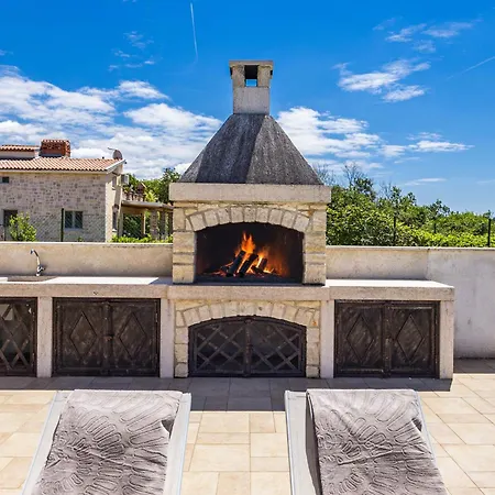 Babudri Near Porec For 10 People With Jacuzzi & *
