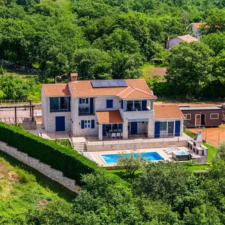 Willa Babudri Near Porec For 10 People With Jacuzzi &